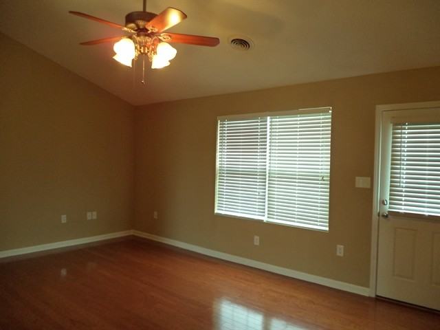 8425 Reality Ln - Photo 3 of 13