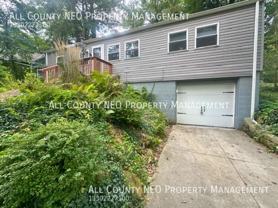 700 Lafayette Dr - Photo 1 of 1