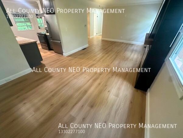 700 Lafayette Dr - Photo 5 of 20