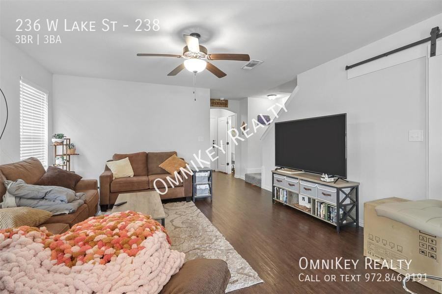 236 W Lake St #238 - Photo 3 of 16