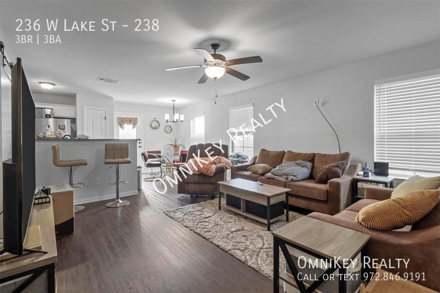 236 W Lake St #238 - Photo 4 of 16