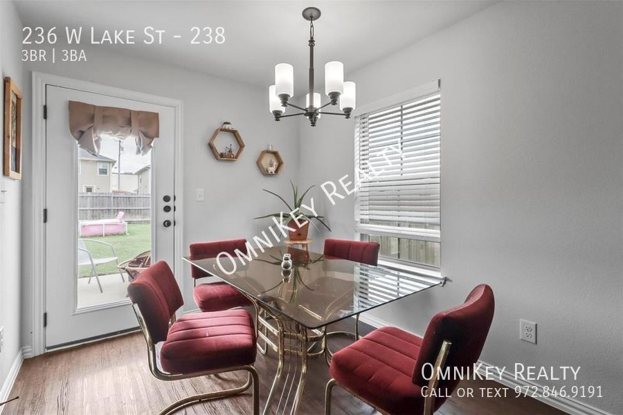 236 W Lake St #238 - Photo 5 of 16