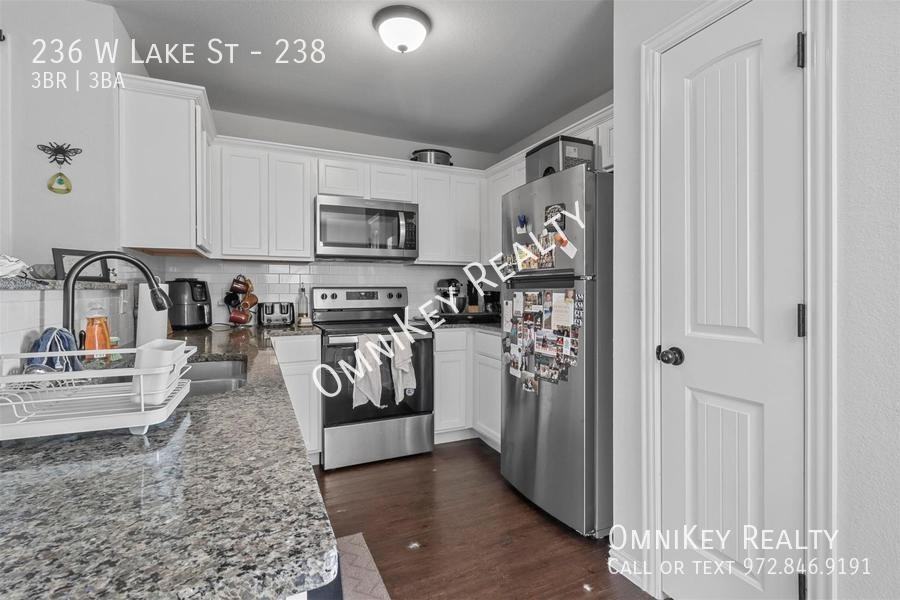 236 W Lake St #238 - Photo 6 of 16