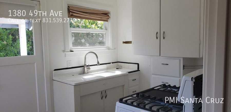 1380 49th Ave - Photo 2 of 14