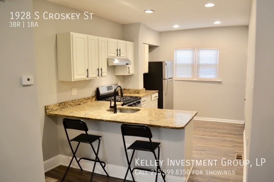 1928 South Croskey Street - Photo 4 of 26