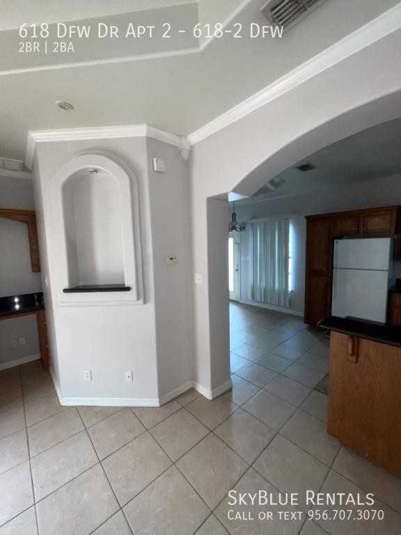 618 S Dfw Dr Apt 2 #618-2DFW - Photo 4 of 12
