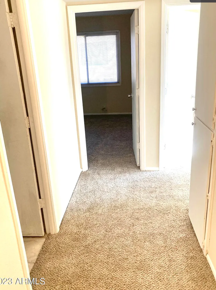 Tempe Buttes Condominiums - Photo 5 of 8
