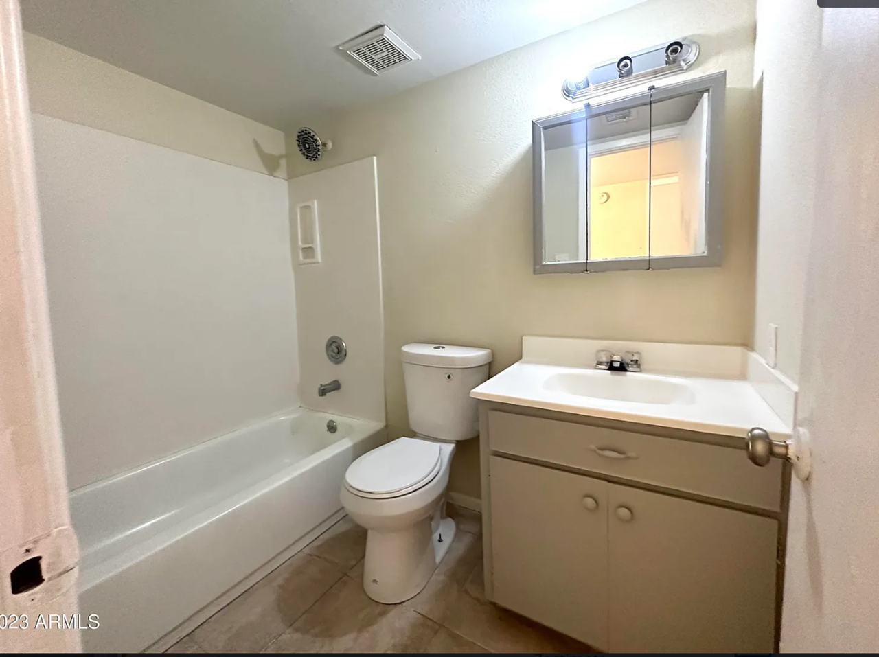 Tempe Buttes Condominiums - Photo 6 of 8