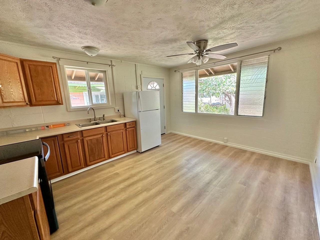 453 West Papa Avenue - Photo 3 of 19