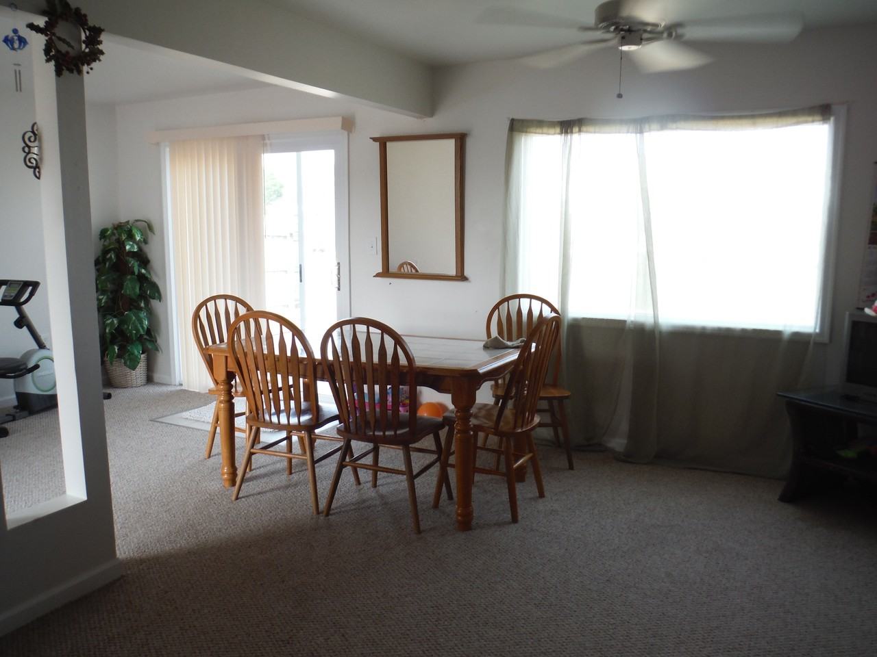 27 Lake Michigan Drive - Photo 3 of 4