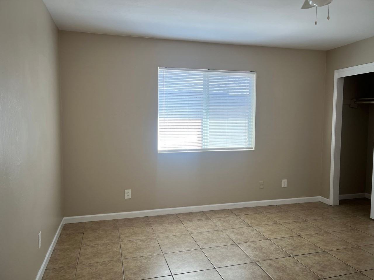 2331 Wilshire Aly - Photo 7 of 10