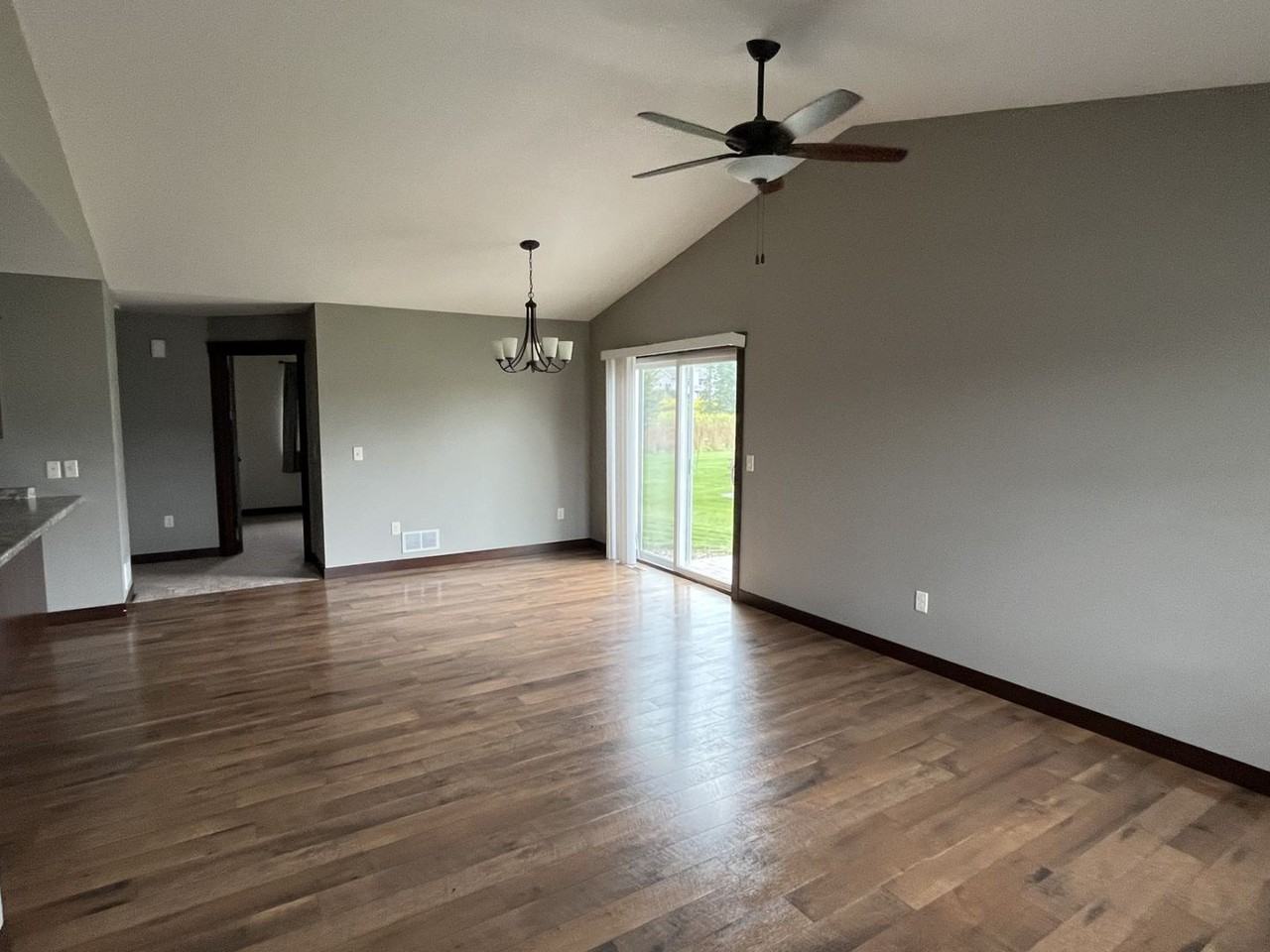 1648 Timber Trl - Photo 3 of 10