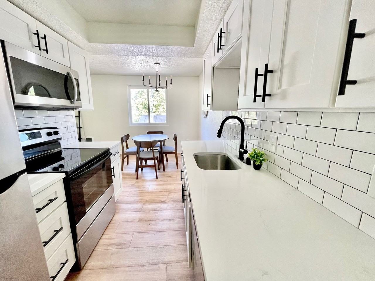 1110 West 10th Avenue - Photo 5 of 16
