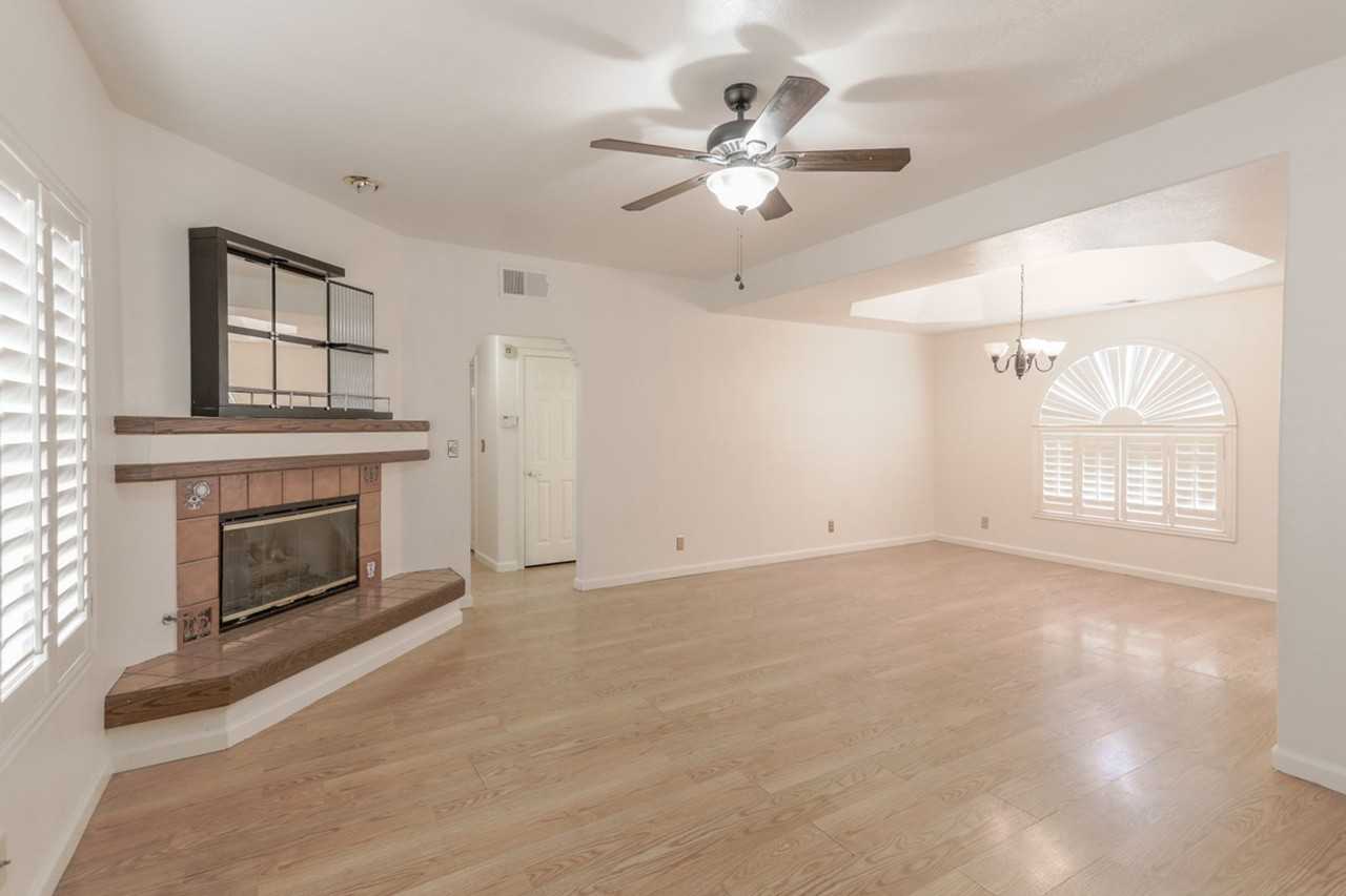 1425 Santa Margarita St #B - Photo 7 of 32