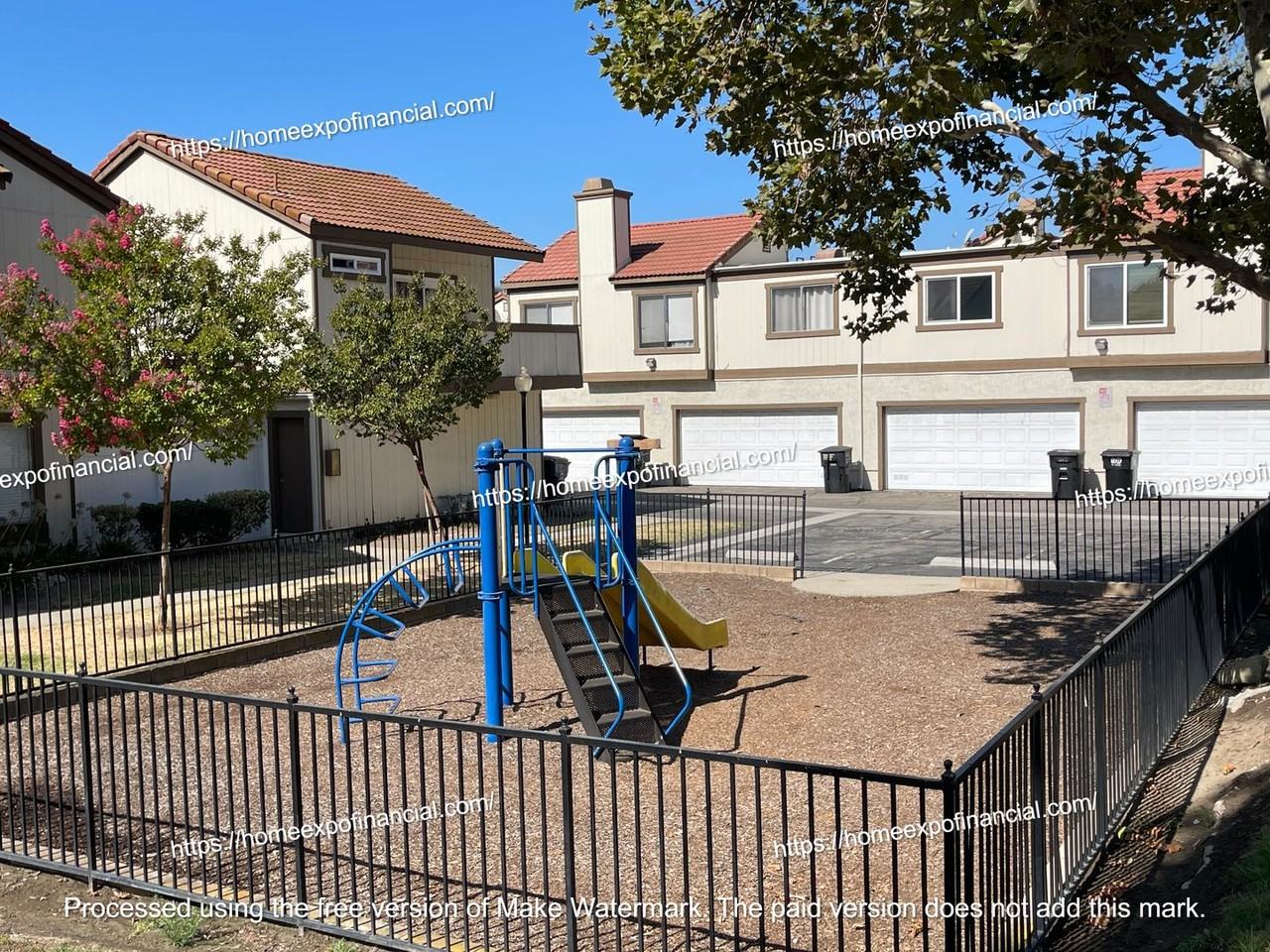 1220 S Cypress Ave #G - Photo 3 of 29