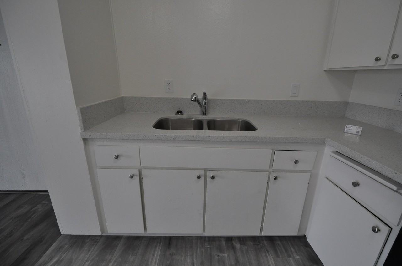 13800 - Photo 5 of 27