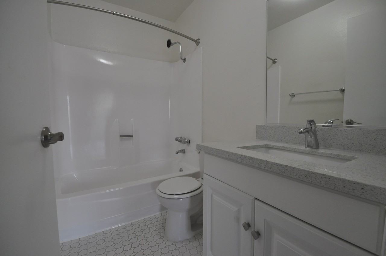 13800 - Photo 6 of 27