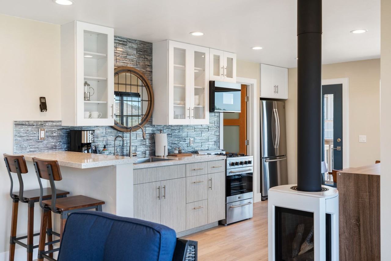 1163 6th Street - Photo 3 of 13