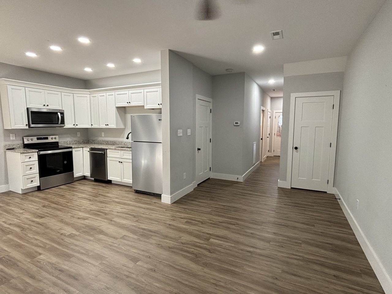 106 Stone Court Way - Photo 2 of 34