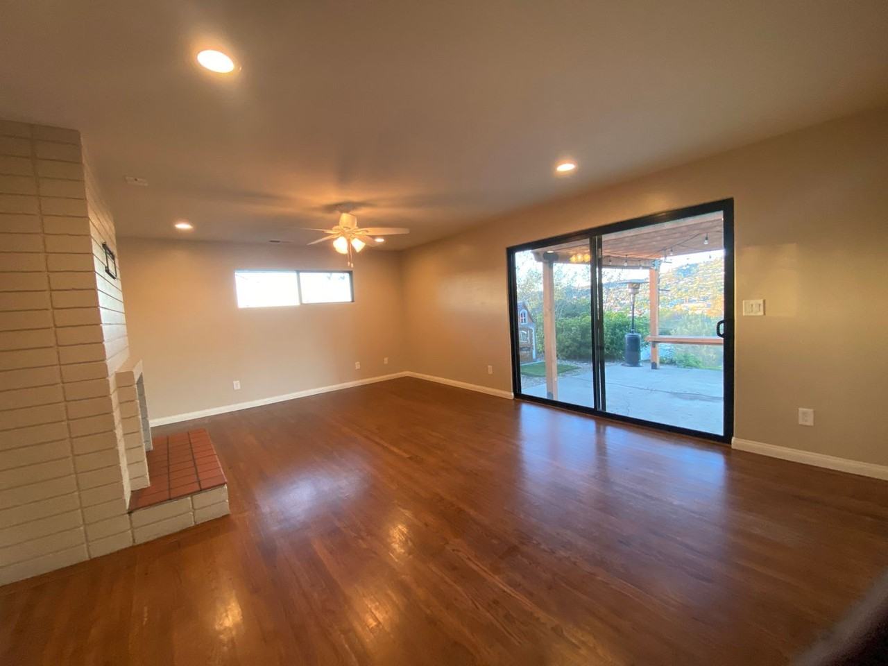 10036 Diversion Dr - Photo 3 of 14