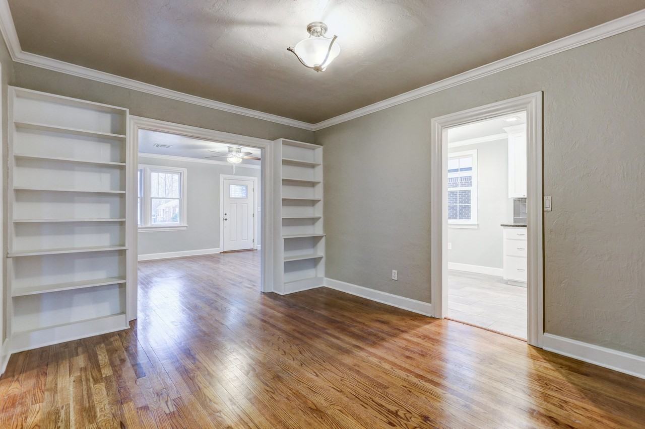 2431 Nw 12th St - Photo 4 of 34