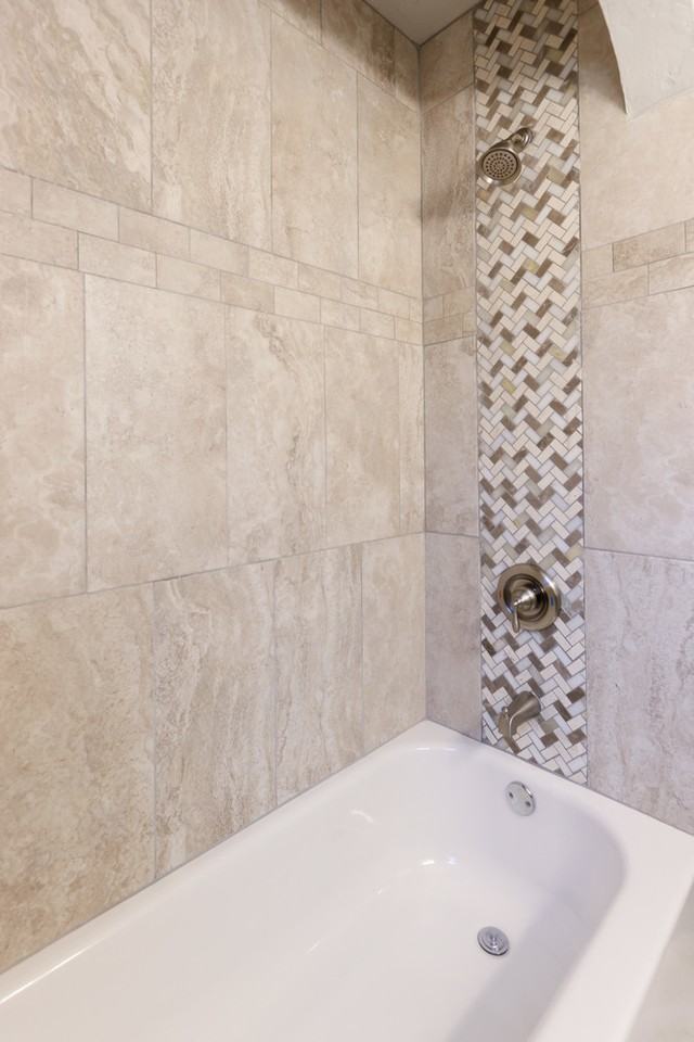 2431 Nw 12th St - Photo 6 of 34