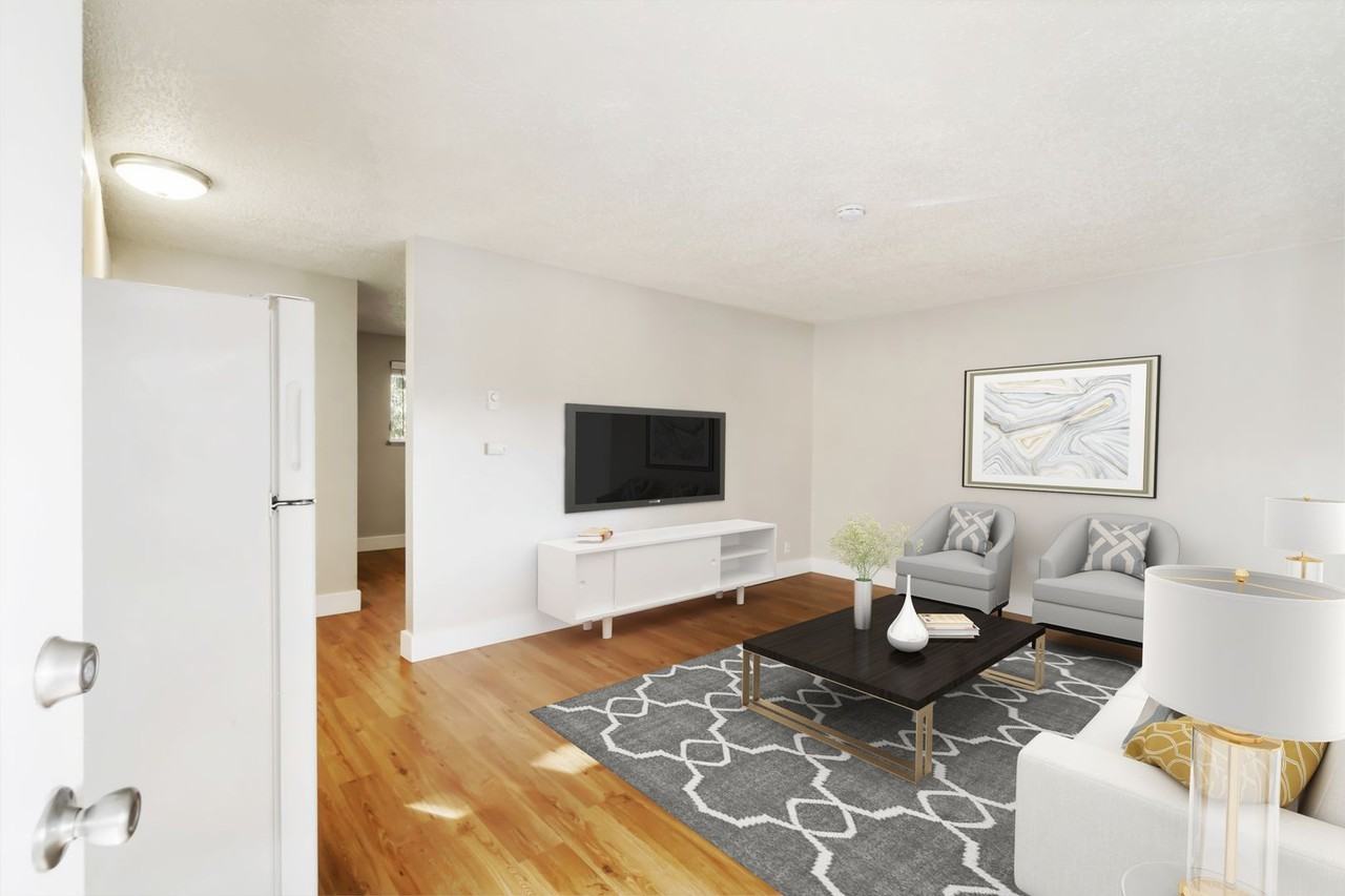 Lilly Apartments - Photo 2 of 17