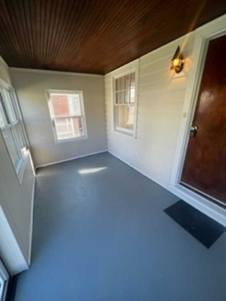 406 Wills Ave - Photo 3 of 9
