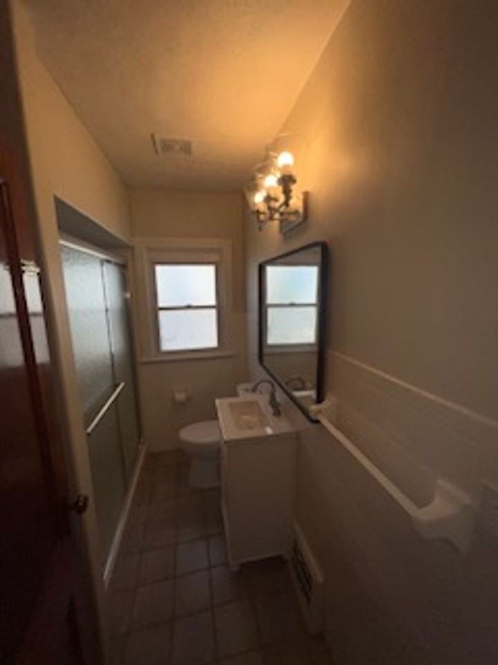 406 Wills Ave - Photo 7 of 9