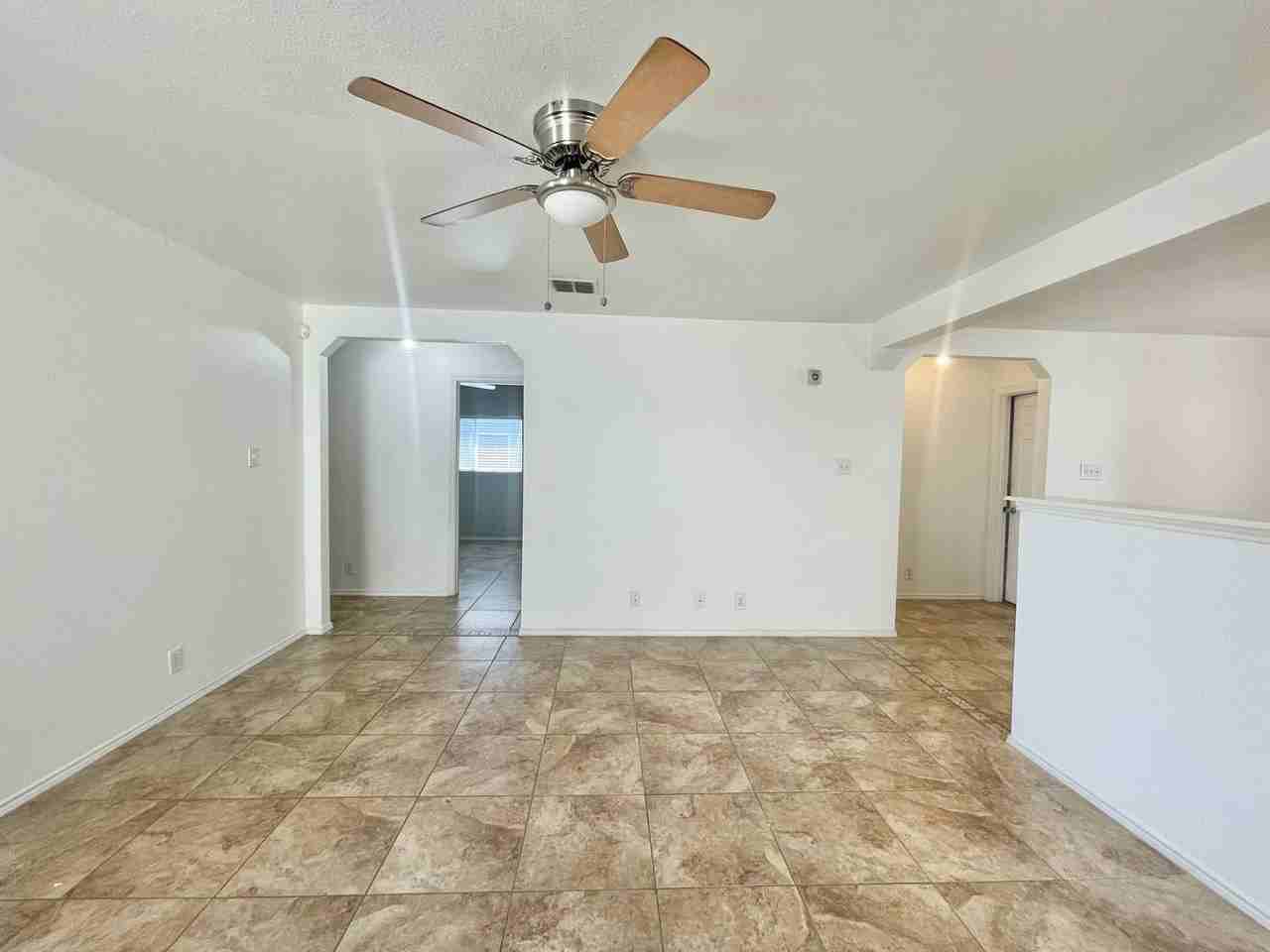 25347 Longbranch Run - Photo 3 of 21