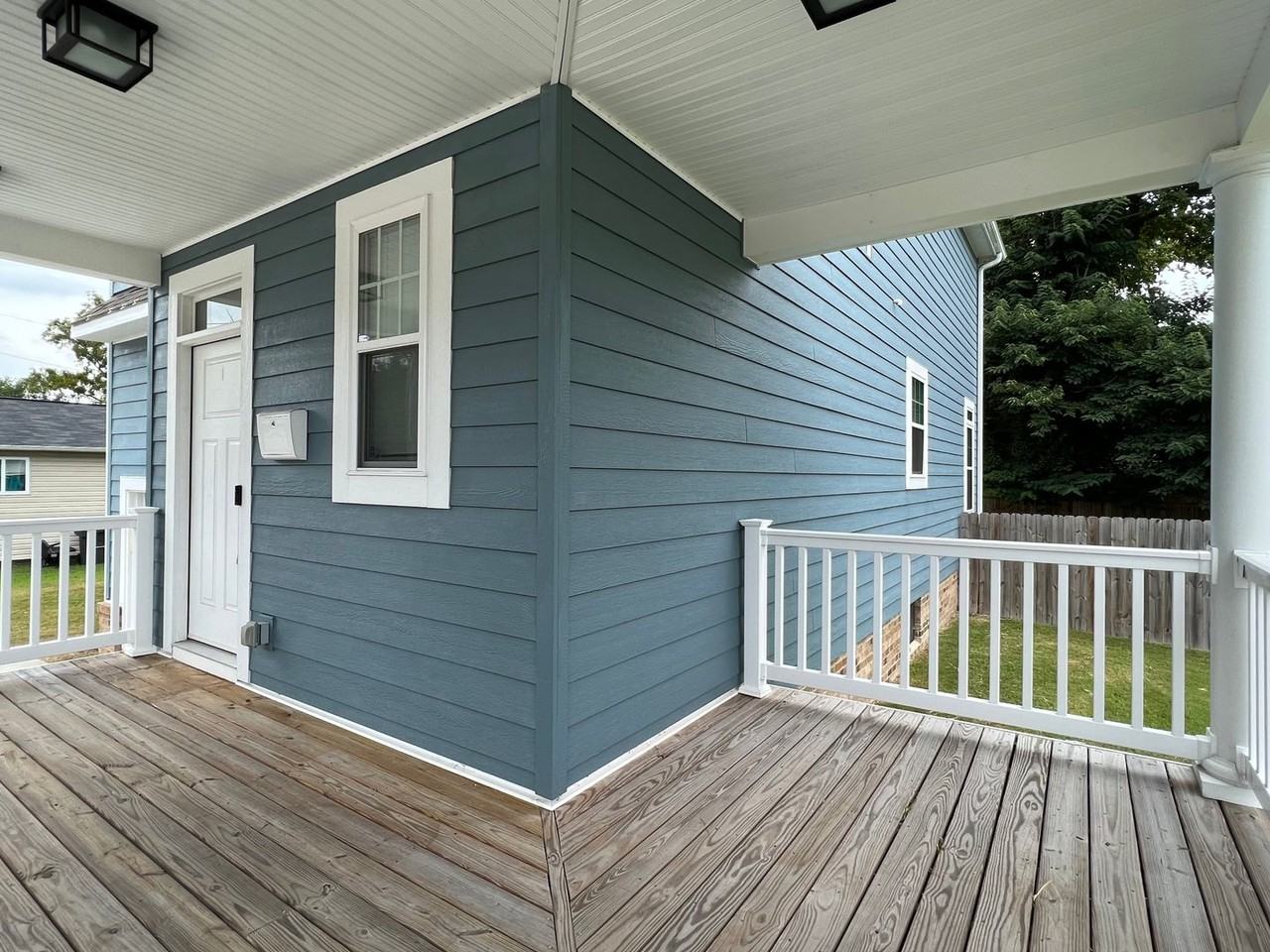 710 W Queen St - Photo 2 of 21