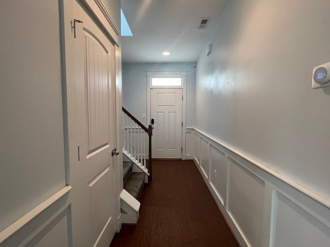 710 W Queen St - Photo 3 of 21