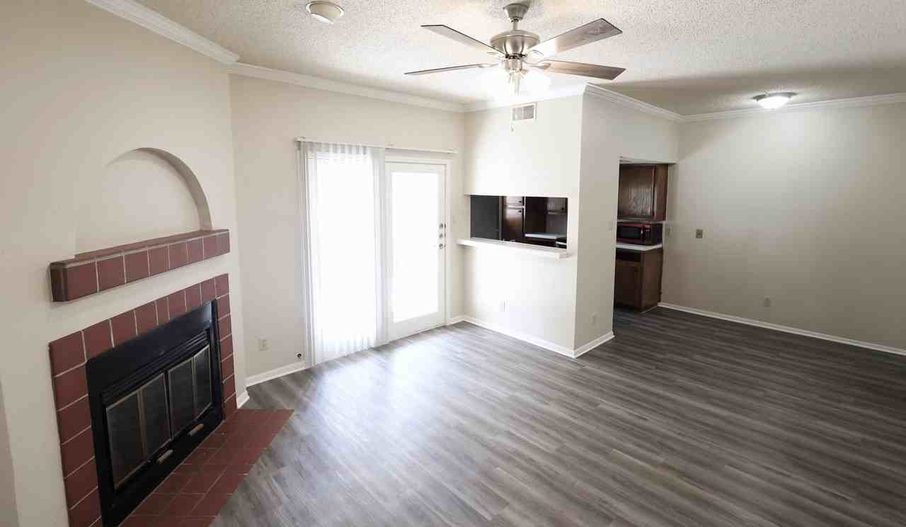 3840 Far West Blvd - Photo 3 of 20