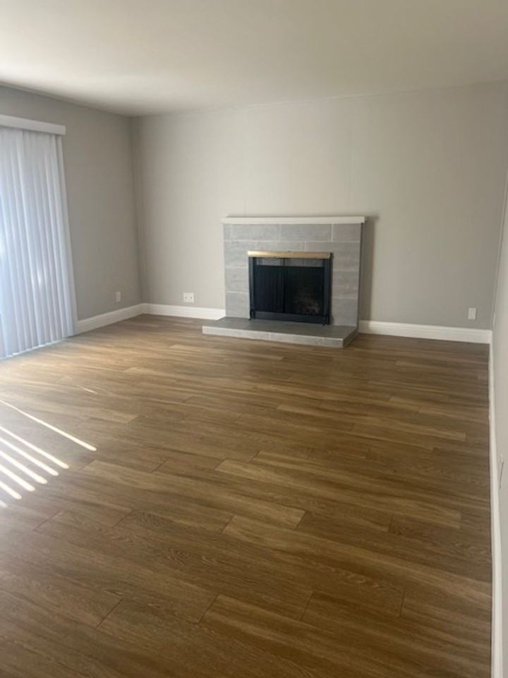 5556 Leigh Ave - Photo 2 of 10