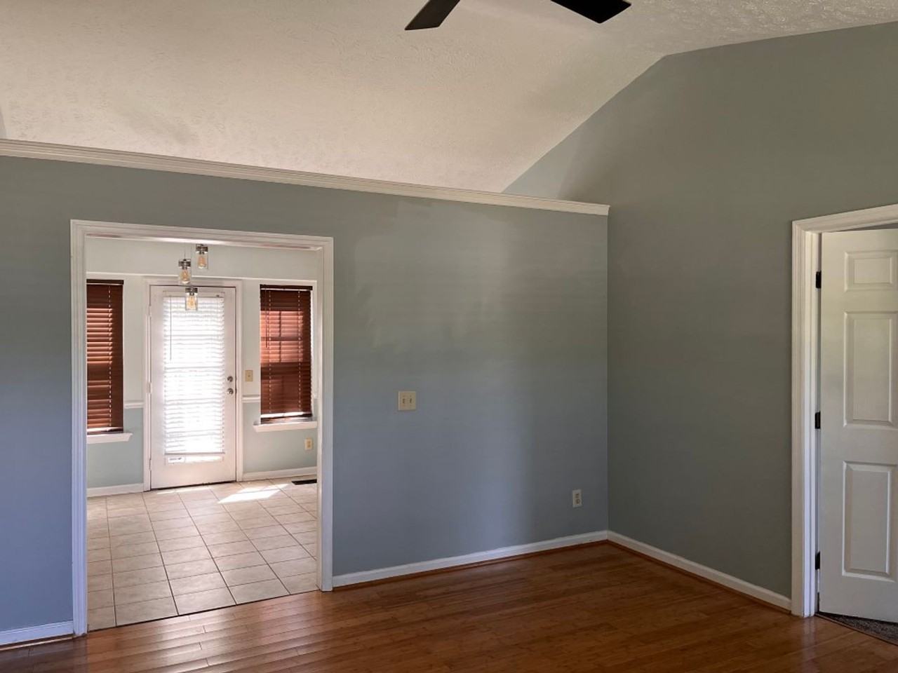 308 Vernon Traylor Dr - Photo 4 of 15