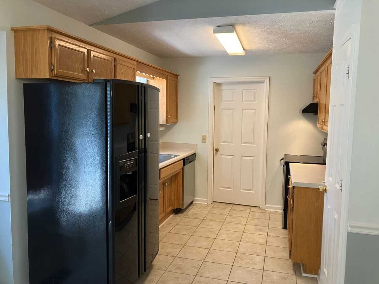 308 Vernon Traylor Dr - Photo 5 of 15