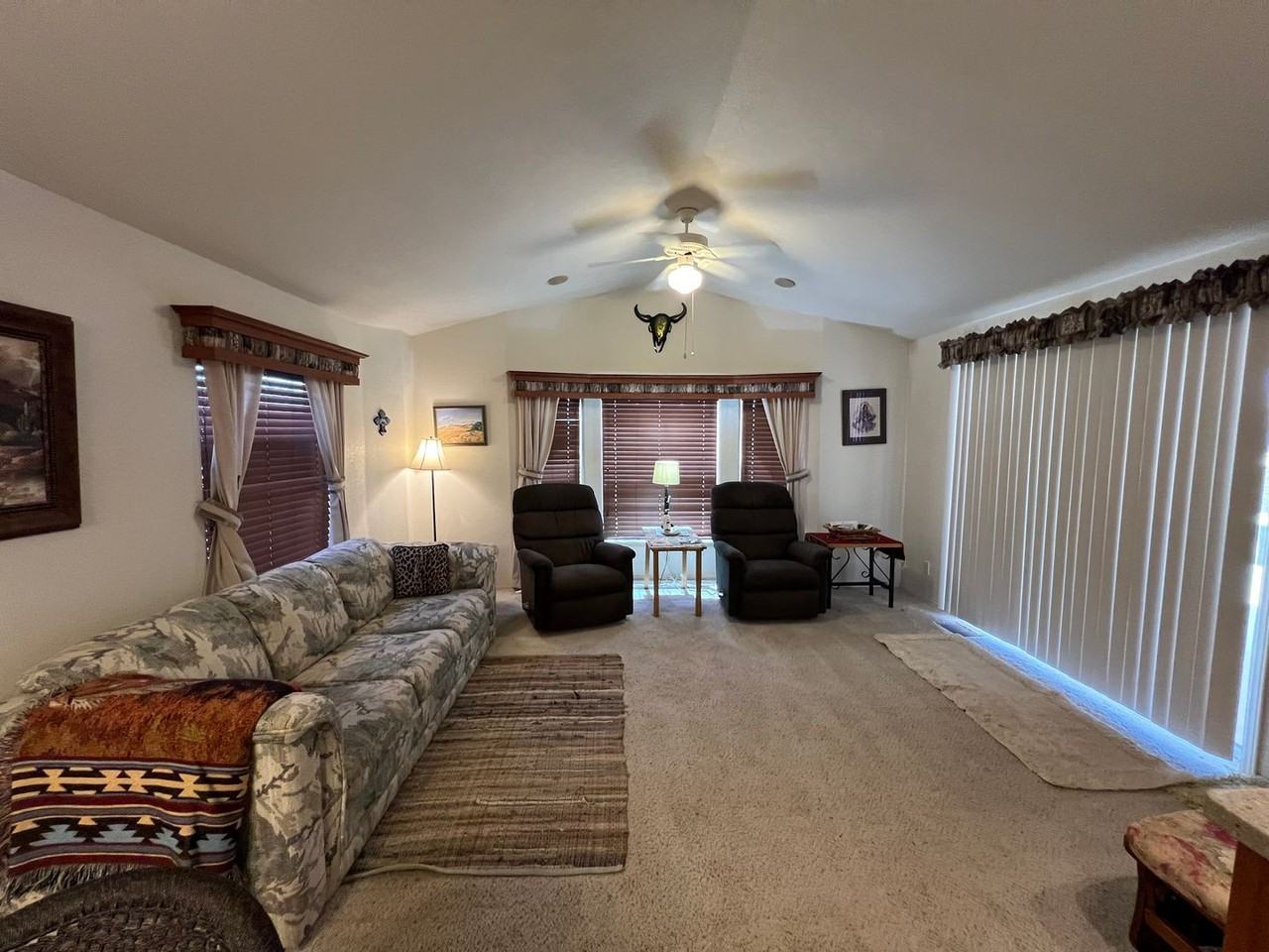 14854 E 53rd Dr - Photo 2 of 20