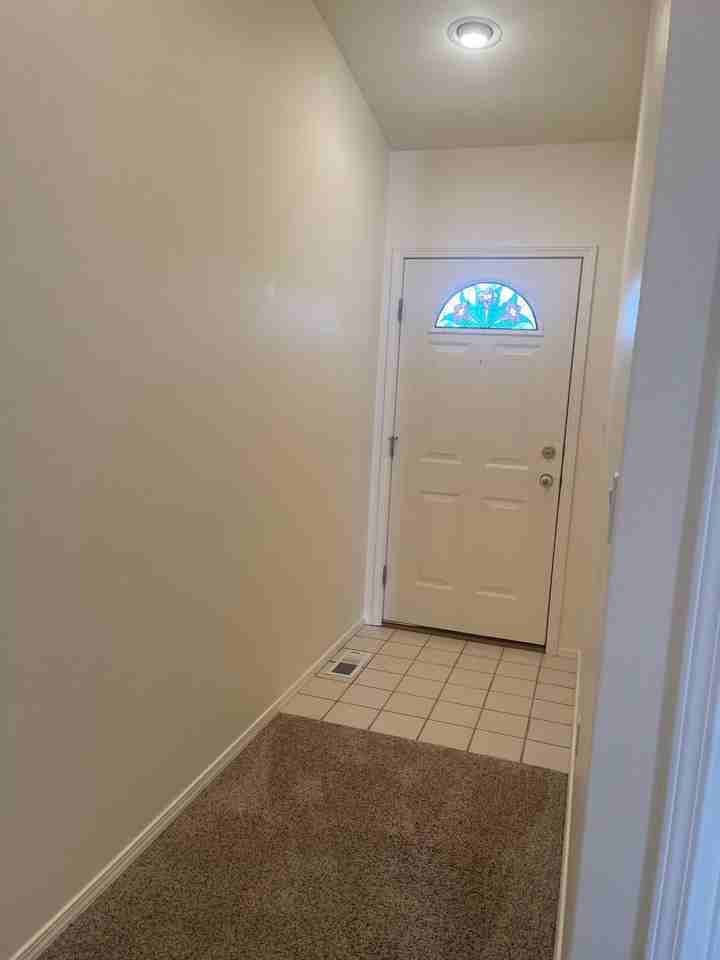 1712 Ruby View Dr - Photo 2 of 12