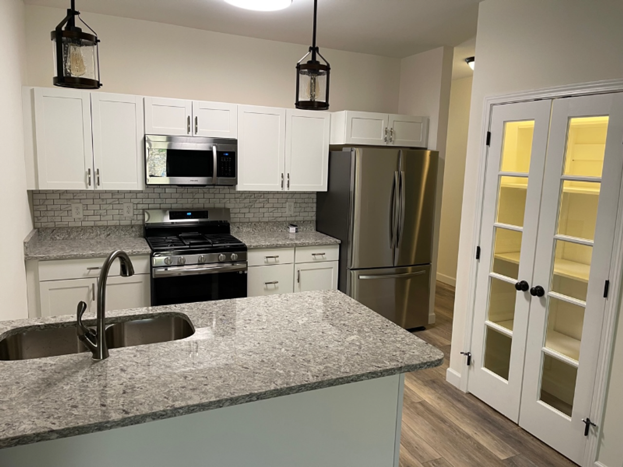 1127 Traders Walk - Photo 6 of 12