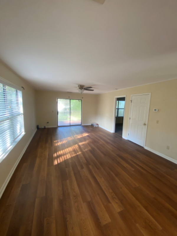 99 Sutherland Way - Photo 2 of 11