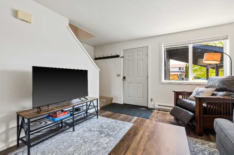 13 Martha Rd #1 - Photo 3 of 12