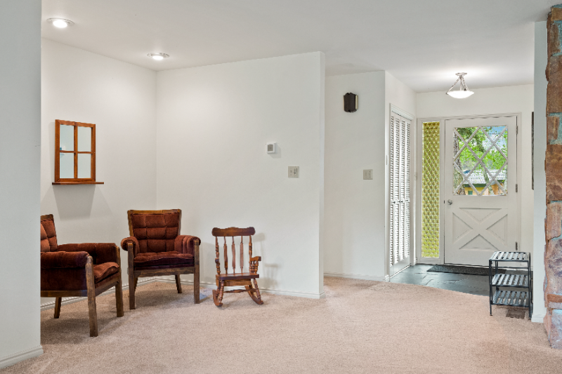 1634 Lake Blaine Rd - Photo 2 of 20