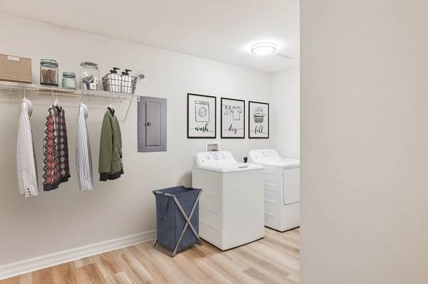 Eagle Rock Apartments & Townhomes at Rensselaer - Photo 4 of 35