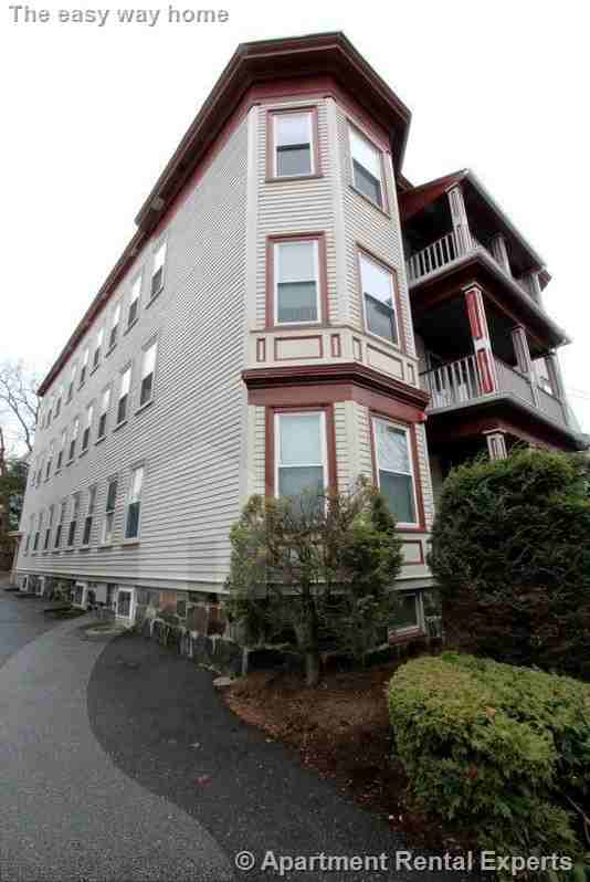 14 Garrison Ave #12