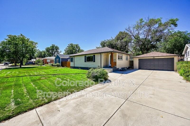 5711 Ammons St - Photo 2 of 33