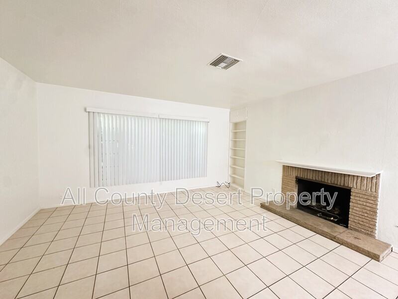 546 S Calle Abronia - Photo 3 of 18