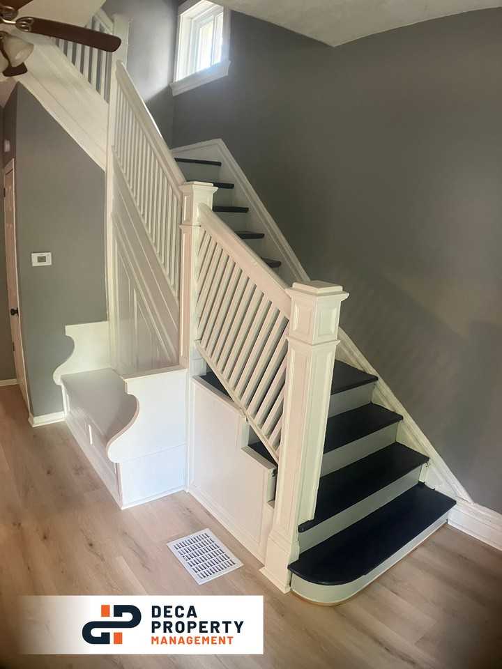 1555 Salerno Dr - Photo 2 of 21