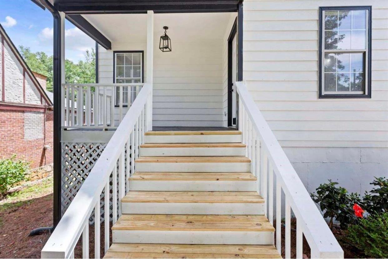 2299 Boulevard Granada Sw - Photo 3 of 19