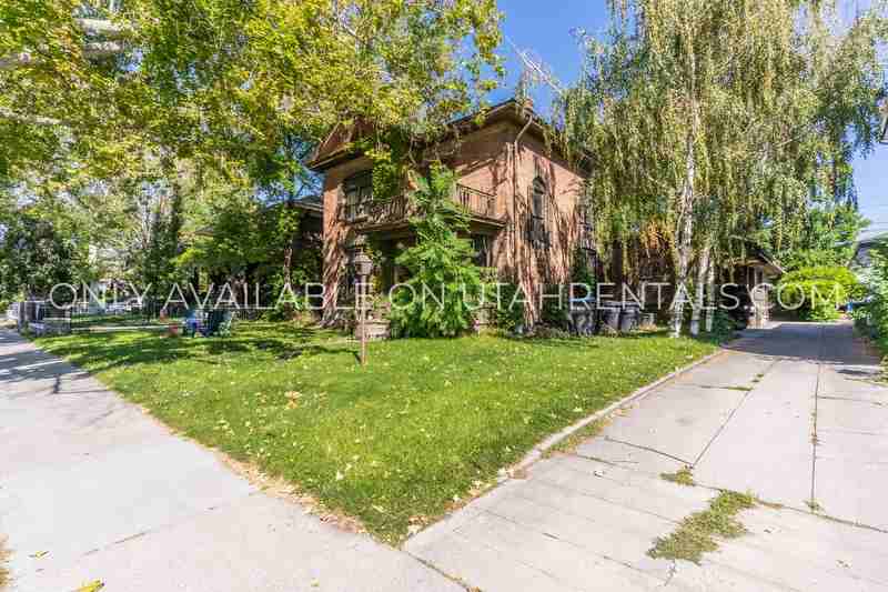 429 E Center St #429 - Photo 3 of 16