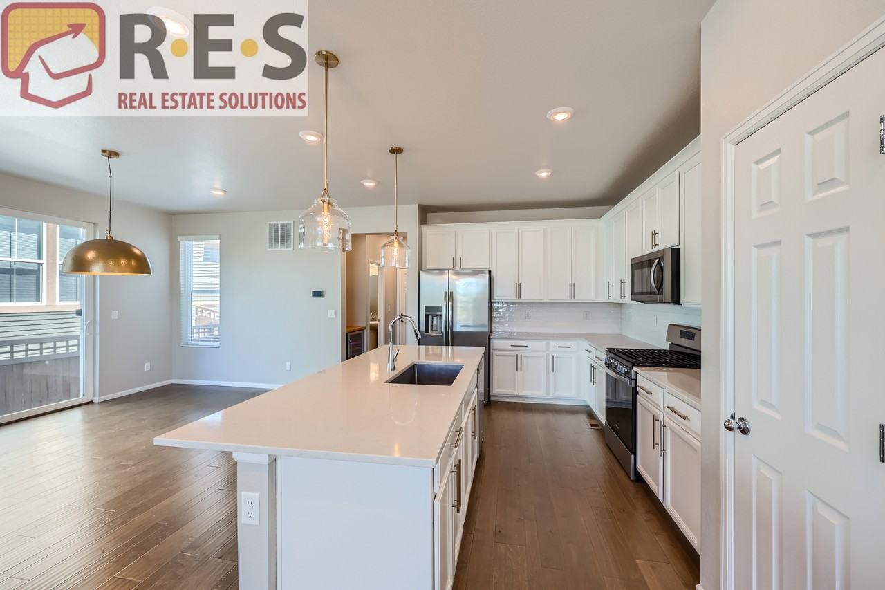 7199 Othello St - Photo 5 of 27